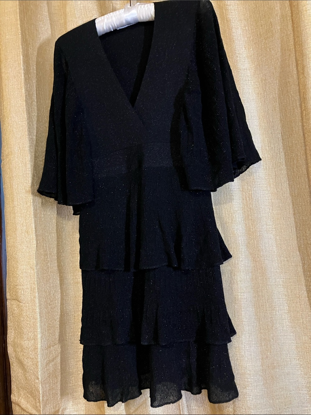 Zara Black V-Neck Tiered Long Sleeve Dress